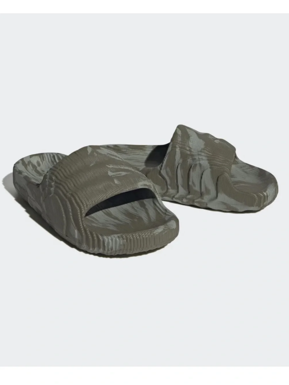 Adidas ADILETTE 22 Men's Slides OLIVE STRATA / SILVER GREEN Size 12 HP6517